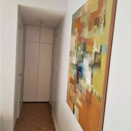 55 M2 With Balcony In The 6th Arrondiss. Апартаменты Париж